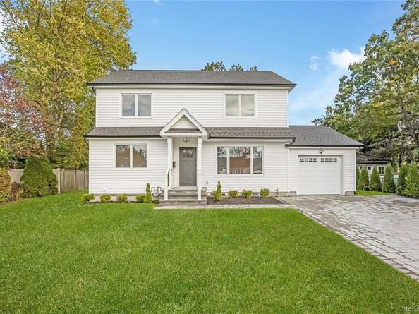 985 Douglas Avenue, Wantagh NY 11793