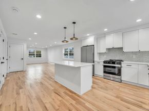 27 Elizabeth Court, Hempstead NY 11550