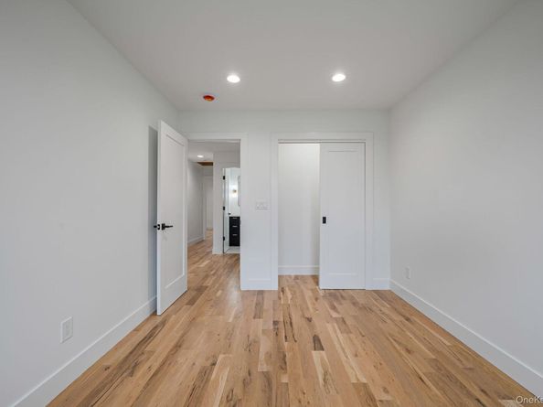 27 Elizabeth Court, Hempstead NY 11550
