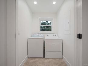 27 Elizabeth Court, Hempstead NY 11550
