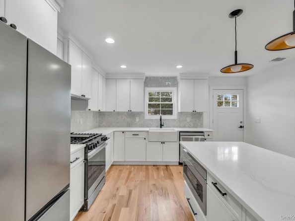 27 Elizabeth Court, Hempstead NY 11550