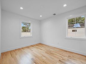 27 Elizabeth Court, Hempstead NY 11550