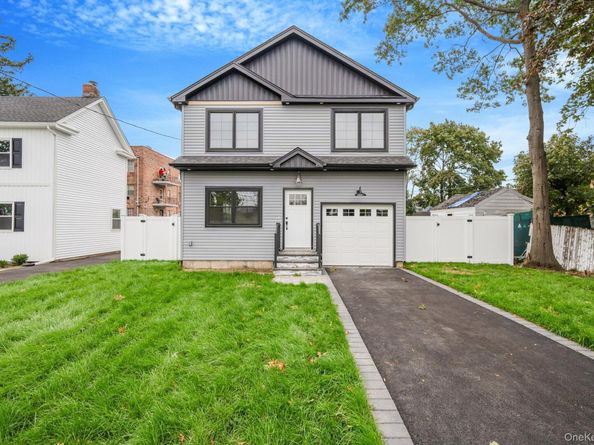 27 Elizabeth Court, Hempstead NY 11550