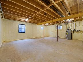 27 Elizabeth Court, Hempstead NY 11550