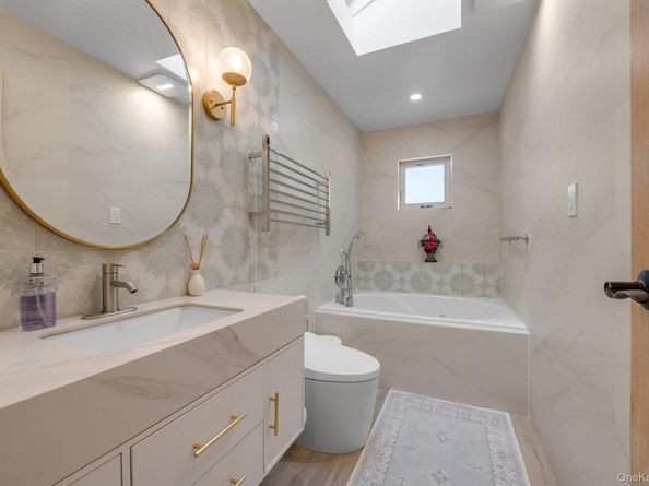 22469 76th Road, Bayside NY 11364