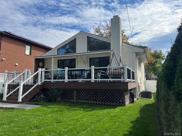 22469 76th Road, Bayside NY 11364