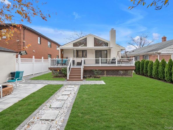22469 76th Road, Bayside NY 11364