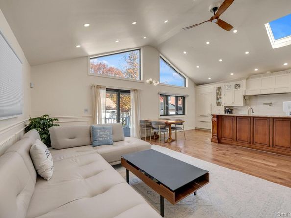 22469 76th Road, Bayside NY 11364