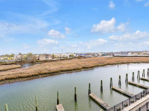 322 Marina Point, East Rockaway NY 11518