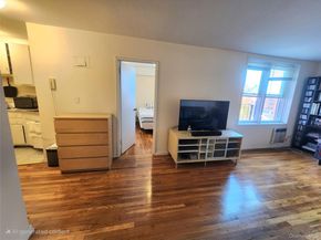 50-22 40th Street 5A, Sunnyside NY 11104