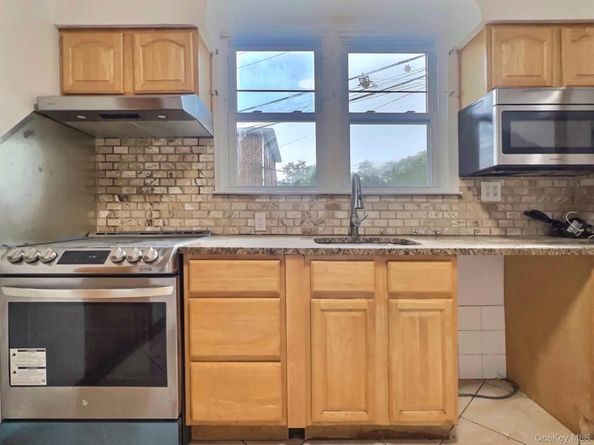 72 Gibson Place, Yonkers NY 10705