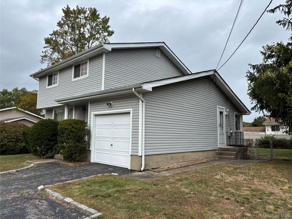 47 Ridge Road, Wyandanch NY 11798