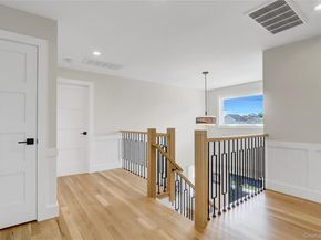 201 Argyle Place, Bellmore NY 11710