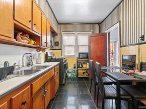 11615 220th Street, Cambria Heights NY 11411