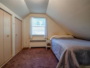 424 Evergreen Avenue, Hauppauge NY 11788