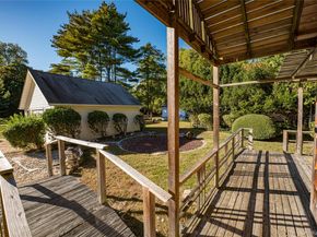 424 Evergreen Avenue, Hauppauge NY 11788