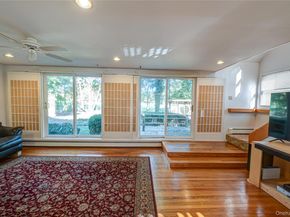 424 Evergreen Avenue, Hauppauge NY 11788