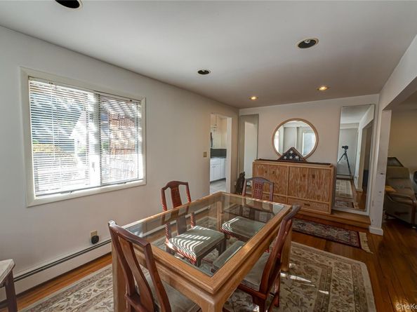 424 Evergreen Avenue, Hauppauge NY 11788