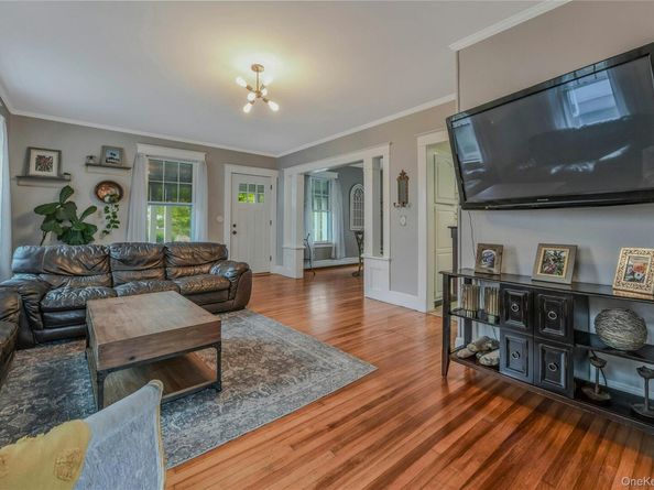 163 Jennings Avenue, Patchogue NY 11772