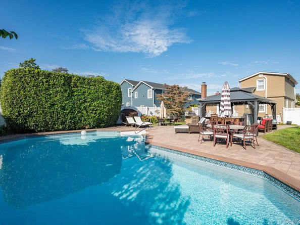 2806 Wilson Avenue, Bellmore NY 11710