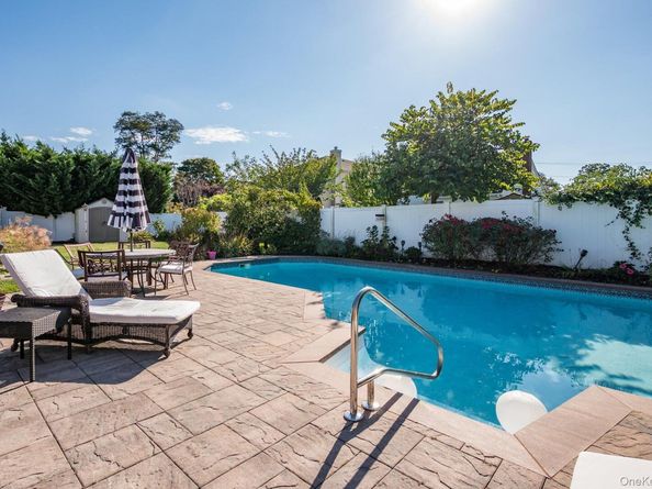 2806 Wilson Avenue, Bellmore NY 11710