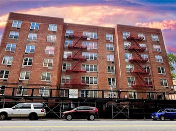 6535 Broadway