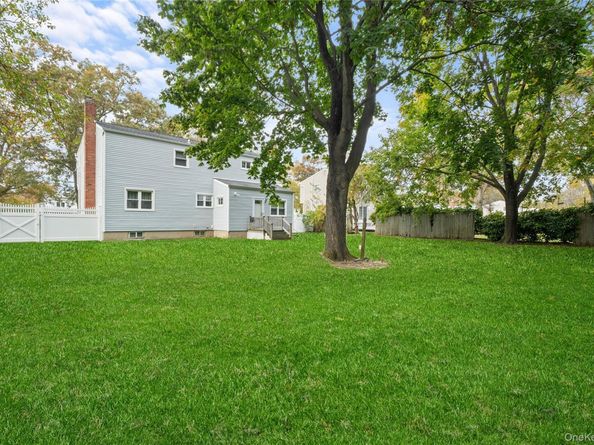 2129 Sycamore Avenue, Ronkonkoma NY 11779