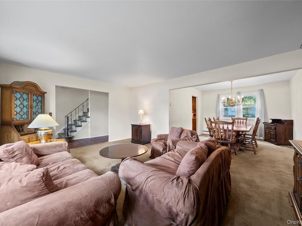 2129 Sycamore Avenue, Ronkonkoma NY 11779