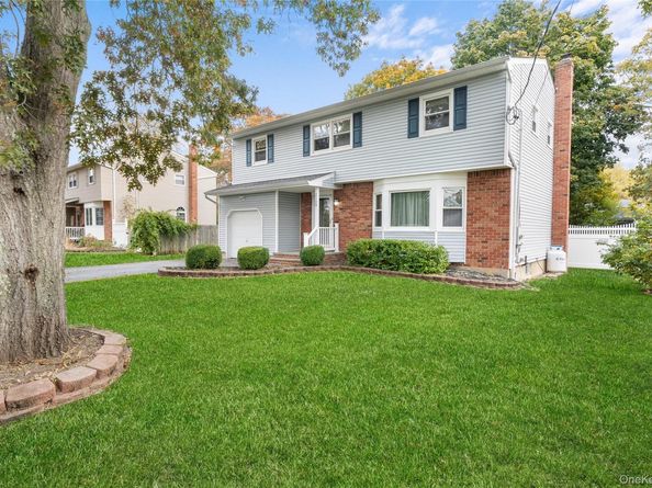 2129 Sycamore Avenue, Ronkonkoma NY 11779