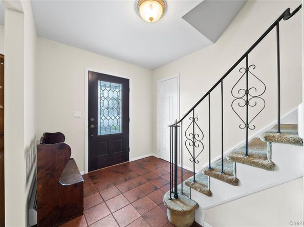 2129 Sycamore Avenue, Ronkonkoma NY 11779