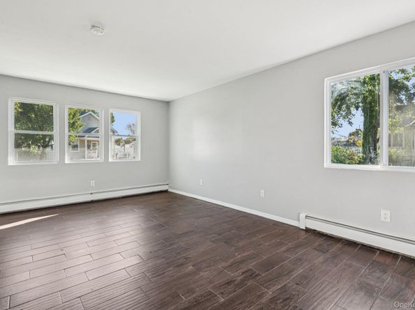 48 Center Avenue, Bay Shore NY 11706