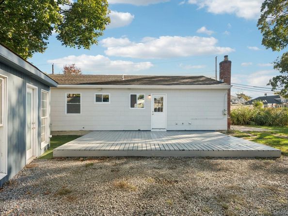 48 Center Avenue, Bay Shore NY 11706