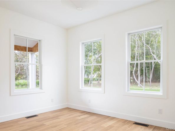 625 Park Avenue, Mattituck NY 11952