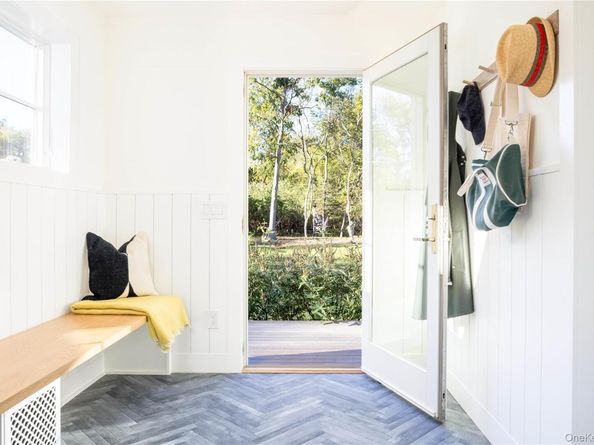 625 Park Avenue, Mattituck NY 11952