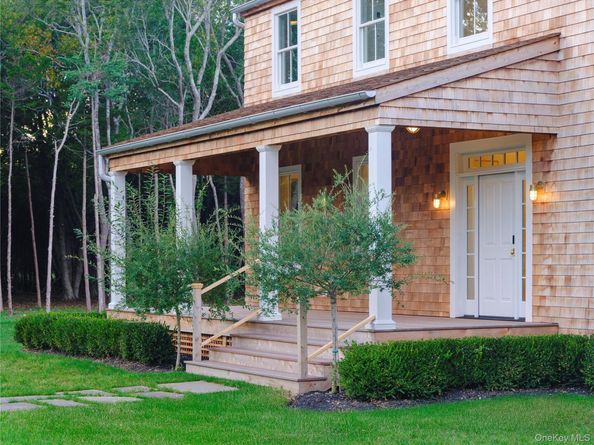 625 Park Avenue, Mattituck NY 11952