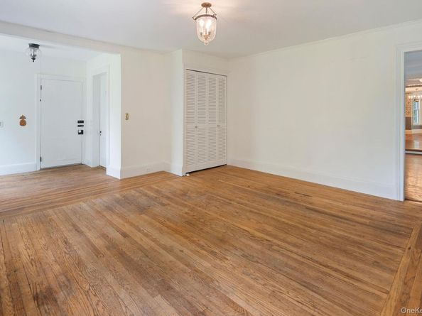 27 Bedford Road, Pleasantville NY 10570