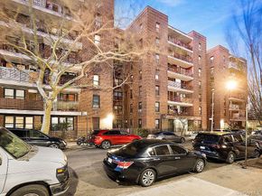 94-11 34th Road 7A, Jackson Heights NY 11372