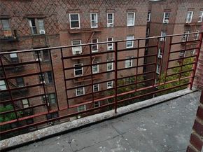 94-11 34th Road 7A, Jackson Heights NY 11372