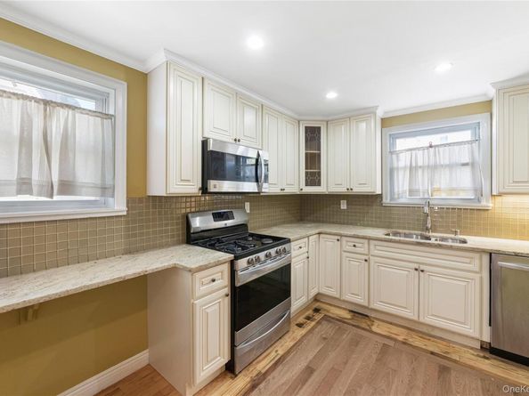 208-17 100th Avenue, Queens Village NY 11429