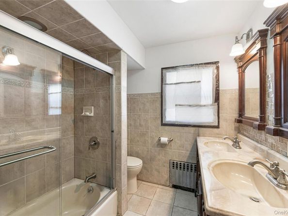 208-17 100th Avenue, Queens Village NY 11429