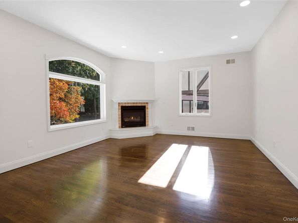 35 Columbia Place, Mount Vernon NY 10552