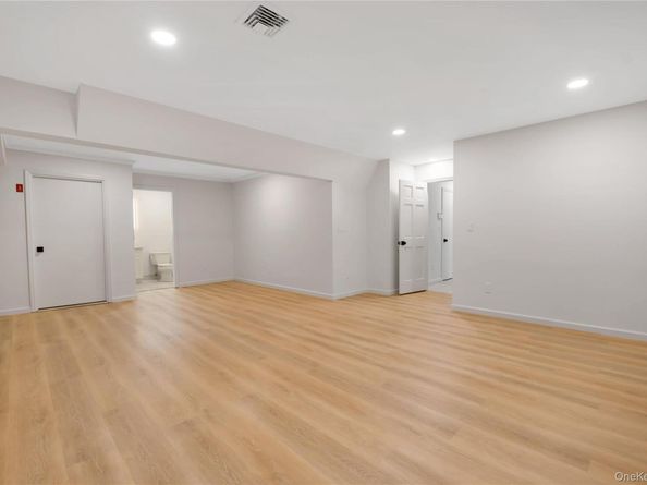 35 Columbia Place, Mount Vernon NY 10552