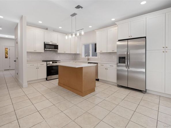 35 Columbia Place, Mount Vernon NY 10552