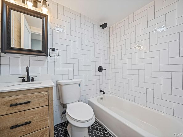 7518 95th Avenue, Ozone Park NY 11416