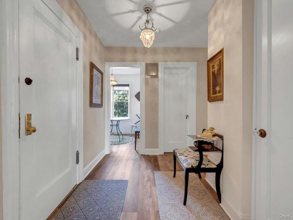 83 N Broadway 1F, White Plains NY 10603