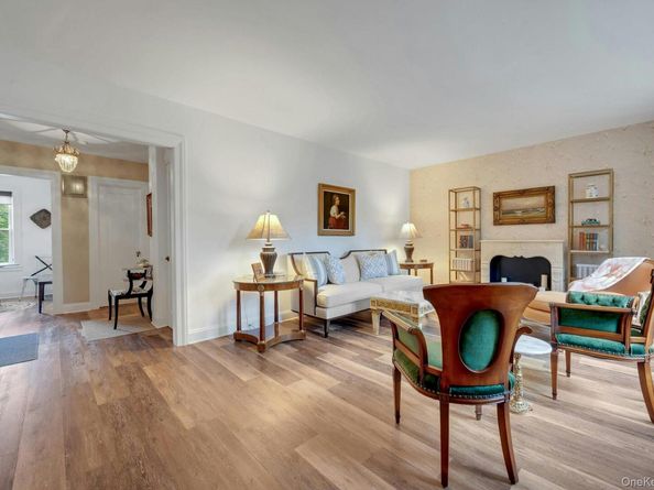 83 N Broadway 1F, White Plains NY 10603