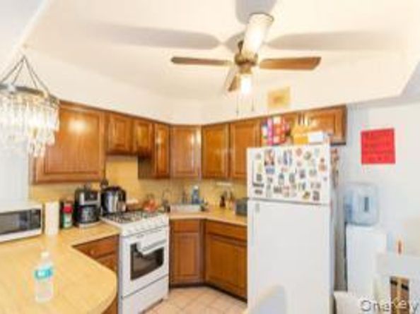 126-08 9th Ave, College Point NY 11356