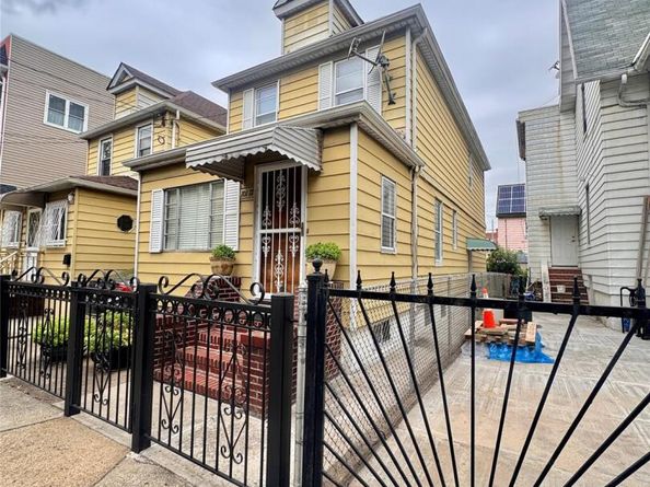 101-17 46th Ave, Corona NY 11368