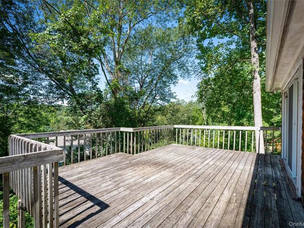 11 Skyview Drive, Armonk NY 10504