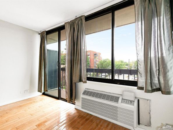 150-38 Union Turnpike 1D, Flushing NY 11367